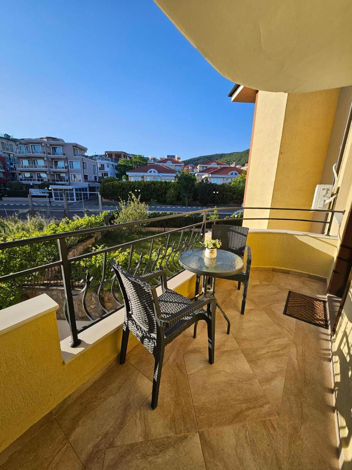 Larenta Sveti Vlas, Ulitsa Cherno More 12 Exteriér fotografie